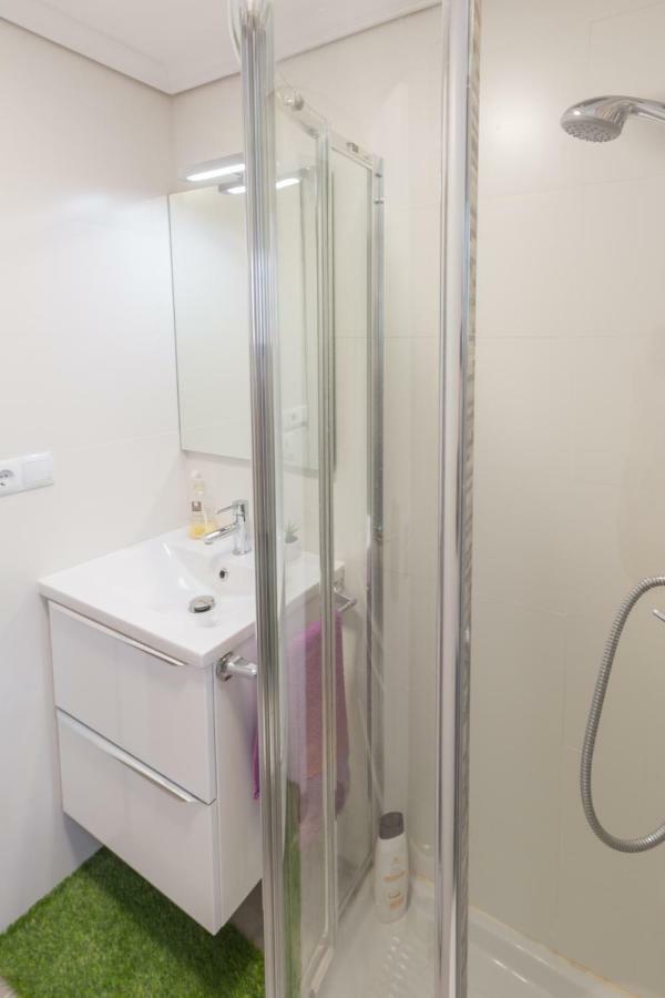Apartamento Avenida De Colon Con Aire Acondicionado Logrono Luaran gambar
