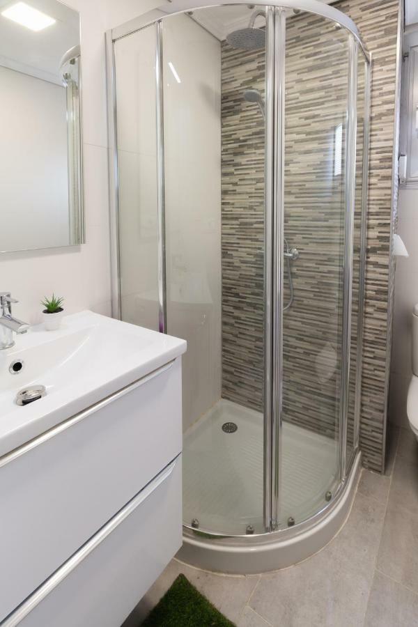Apartamento Avenida De Colon Con Aire Acondicionado Logrono Luaran gambar