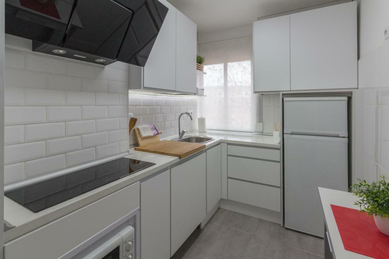 Apartamento Avenida De Colon Con Aire Acondicionado Logrono Luaran gambar